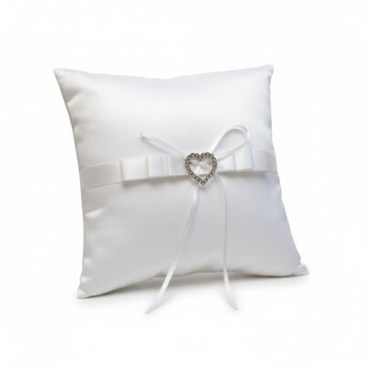 Cuscino porta fedi in raso bianco con cuore