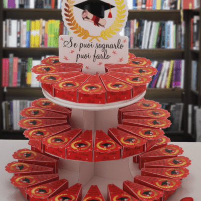 Scatoline a forma di torta per Laurea