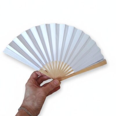Ventaglio in carta e legno