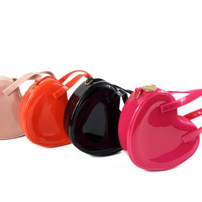 Borsetta a cuore in pvc lucido
